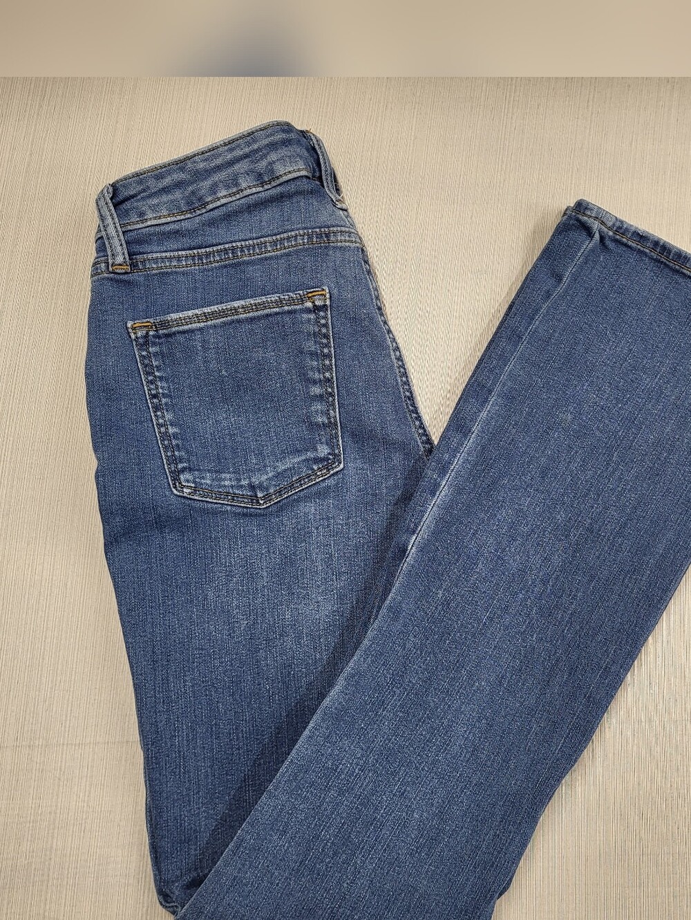 Arizona Jean Co Womens Bootcut Jeans Mid-Rise Blue Denim Distressed Jeans Size 7